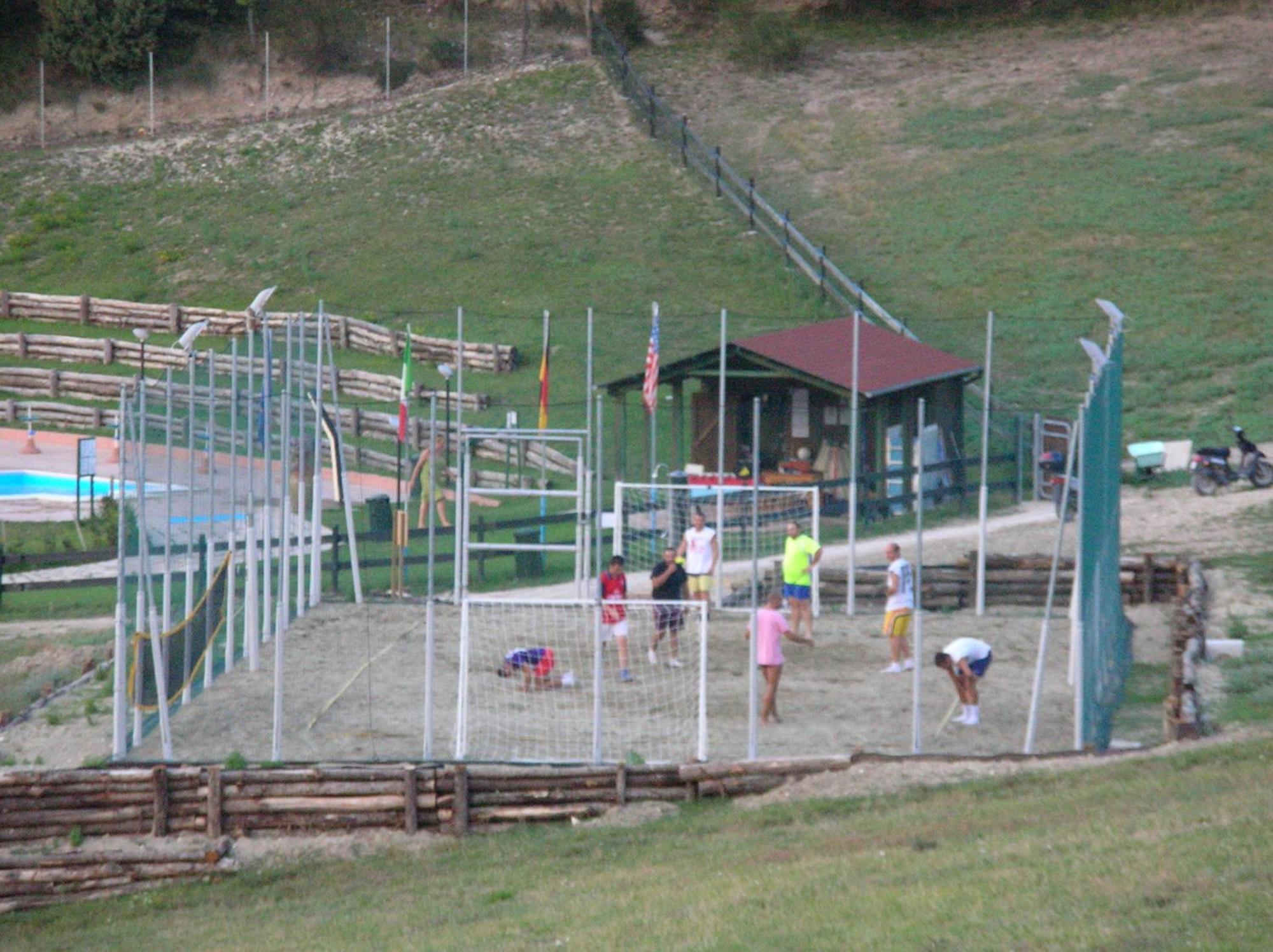 אורבניה Agriturismo Orsaiola מראה חיצוני תמונה