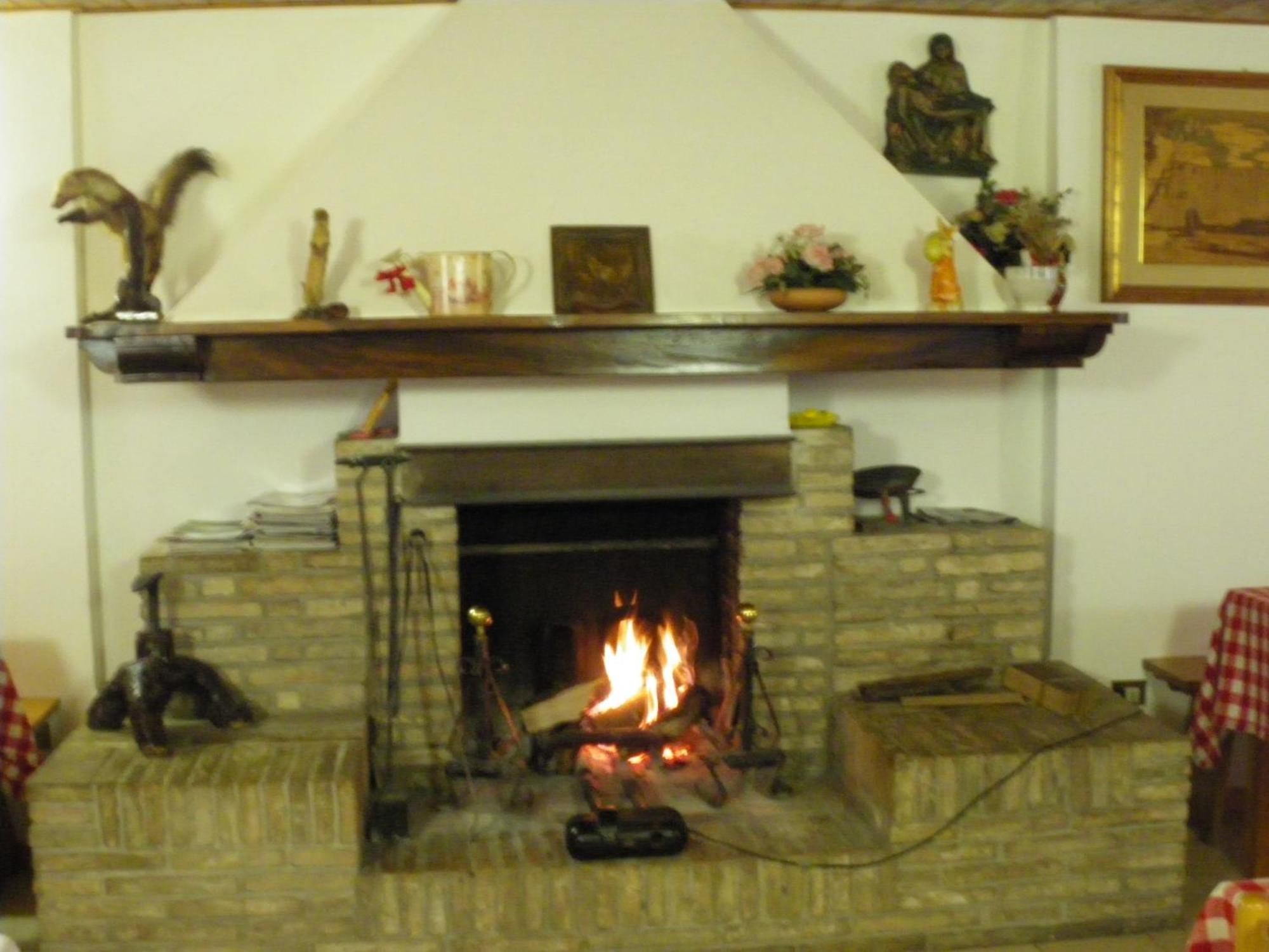 אורבניה Agriturismo Orsaiola מראה חיצוני תמונה